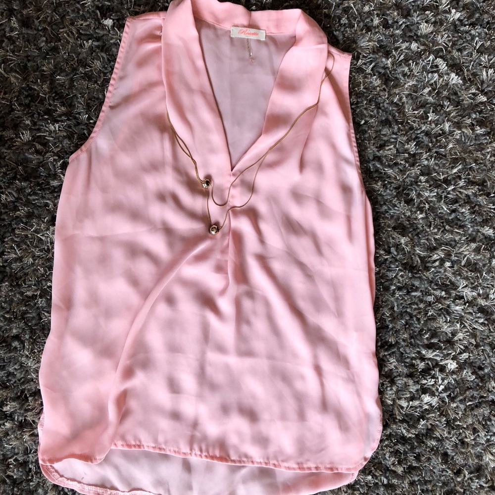 Sleeveless blouse